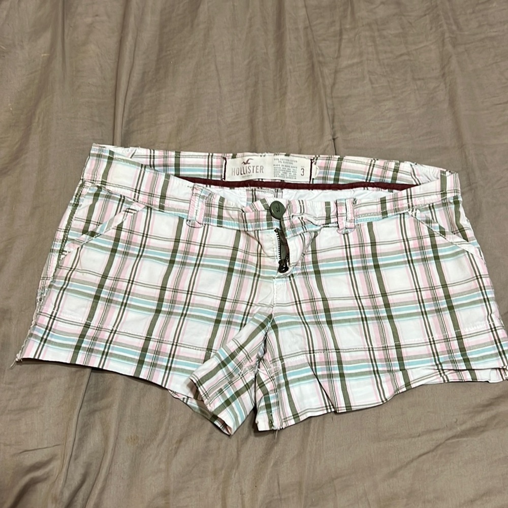 Low rise plaid shorts